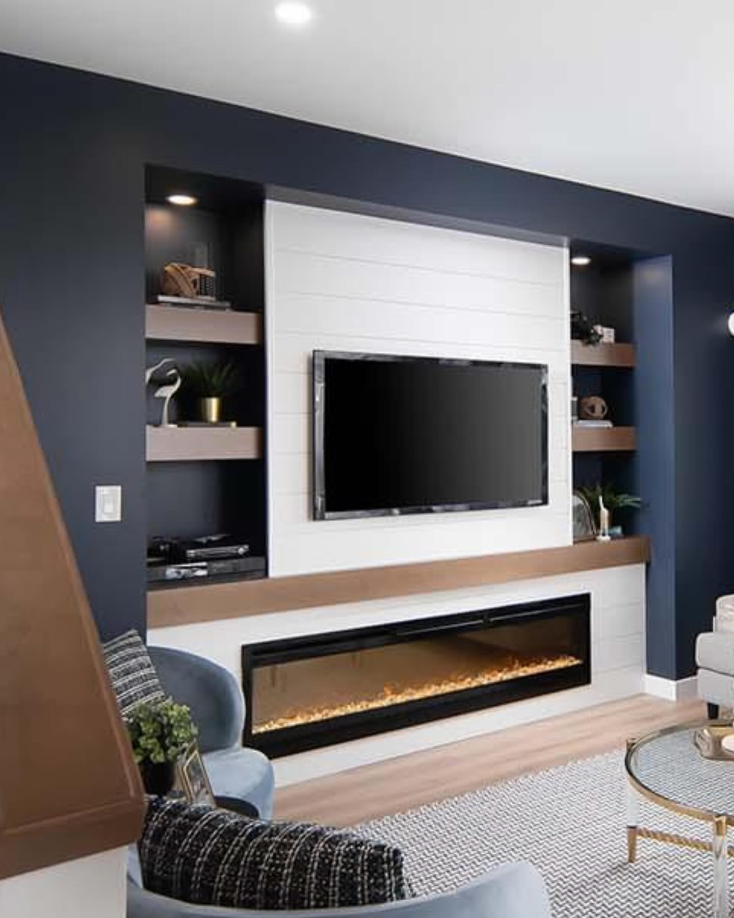 Decowell Interior